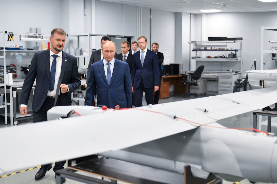 UAV Nga ngày càng lợi hại, phương Tây chạy đua phát triển vũ khí đánh chặn