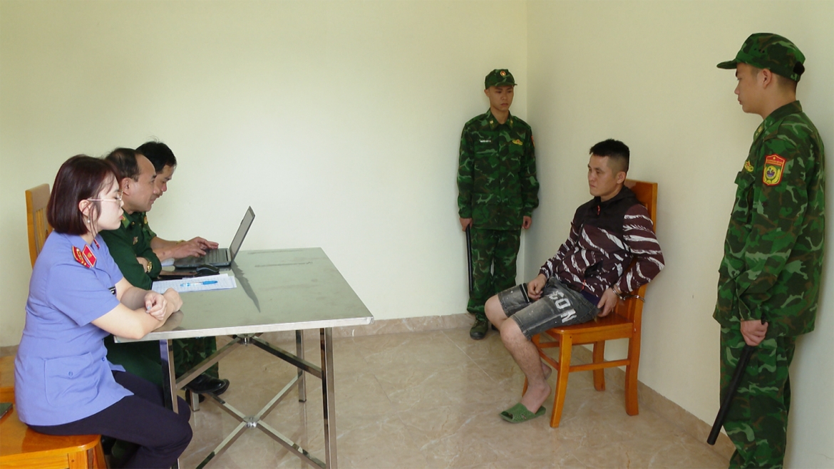 bat qua tang 3 doi tuong to chuc van chuyen gan 350kg phao no hinh anh 2