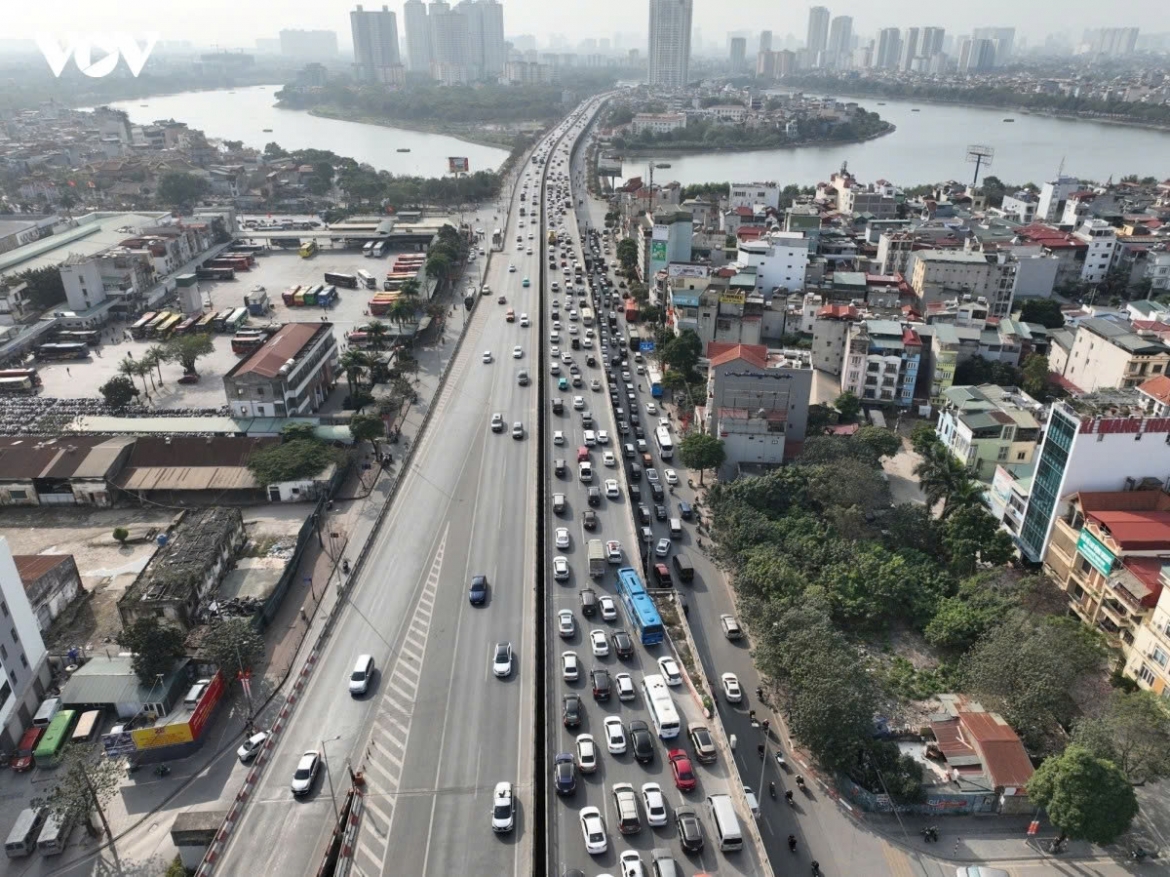 Sở Xây dựng Hà Nội: Bỏ làn khẩn cấp ở Vành đai 3 sẽ khiến xử lý ùn tắc khó hơn