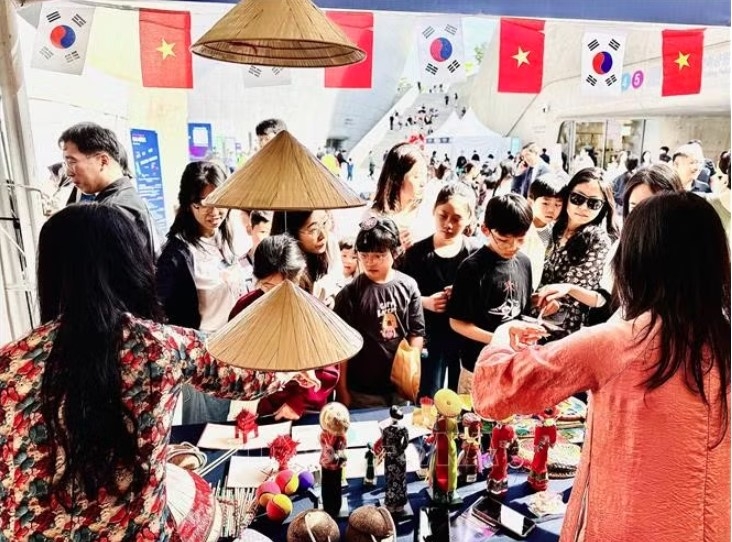 vietnamese cultural identity highlighted at seoul festival picture 1