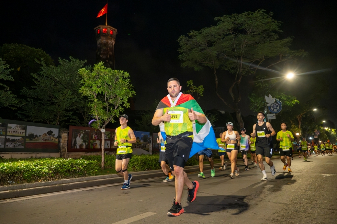 hon 11.000 runner tham gia vpim 2026, hong le pha ky luc ca nhan hinh anh 6