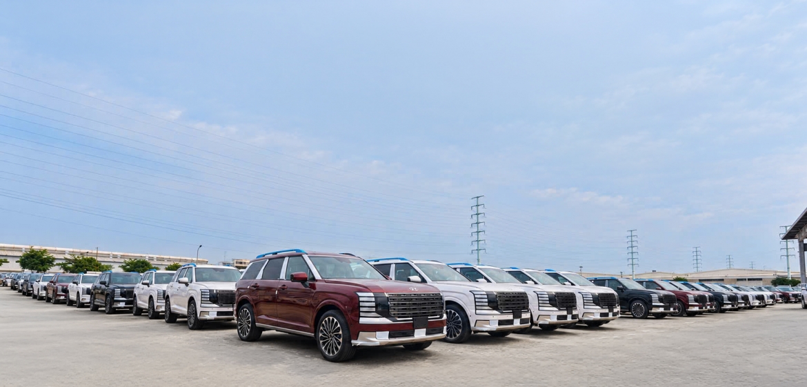 Hyundai Palisade Hybrid bắt đầu bàn giao tại Việt Nam, giá từ 1,499 tỷ đồng