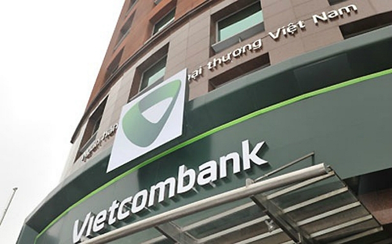 Vietcombank sell-down sends national airline crashing