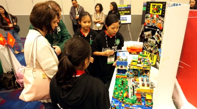 Vietnamese teams win big at US lego event