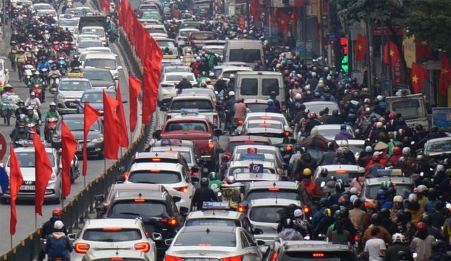 Gridlock in Hanoi’s streets in the last working day of lunar year