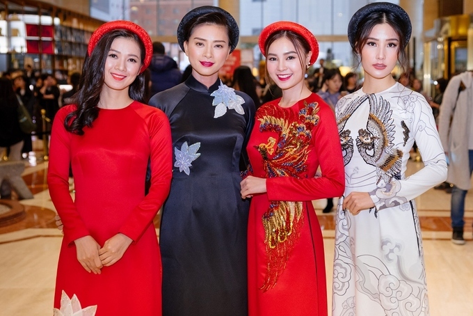 Vietnamese actresses attend Busan International Film Festival