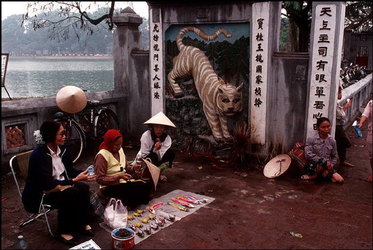 A Frenchman’s eye view of life in Hanoi during the 90s