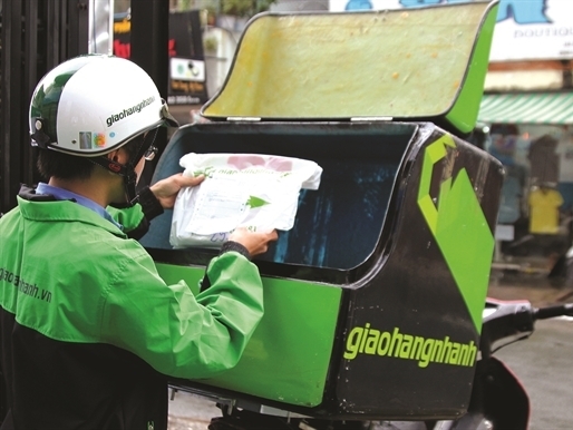 Fast delivery services offers advantages to e-retailers