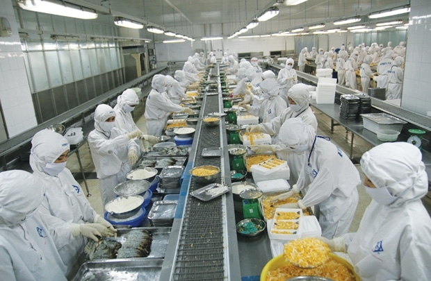 Vietnamese businesses burdened with labor costs