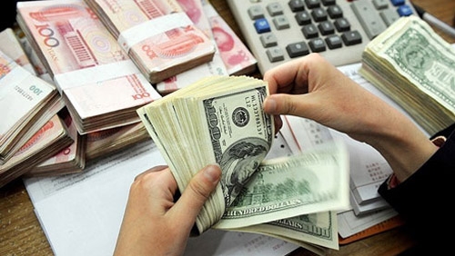 As US dollar price soars and yuan plummets, year-end threat looms