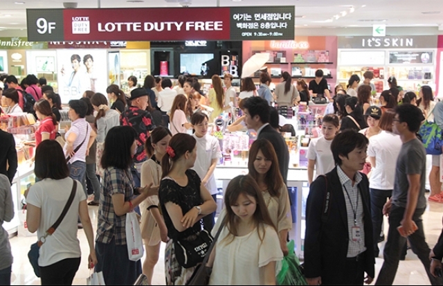 Lotte Duty Free opens first outlet in Vietnam