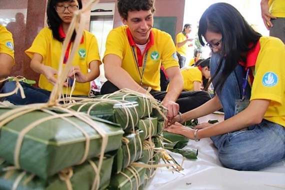 Banh Chung named among best rice dishes by Russian magazine