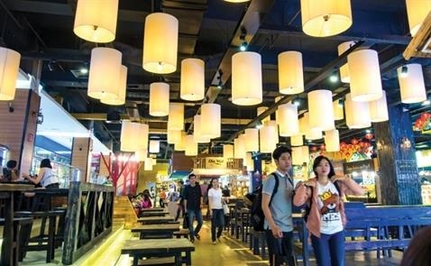 Food courts move to suburbs