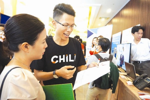 Investors seek opportunities in US$9 billion online-tourism market