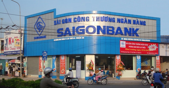 Vietnam banks surviving on credit