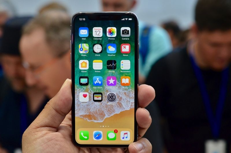 Smartphone dealers predict sky-high prices for new iPhone 8