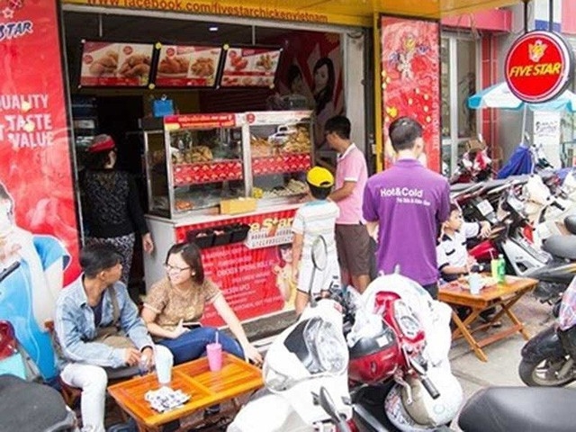 Foreign corporations jump into street-food shops market