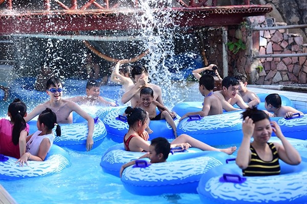 West Lake Water Park to open in Hanoi this April