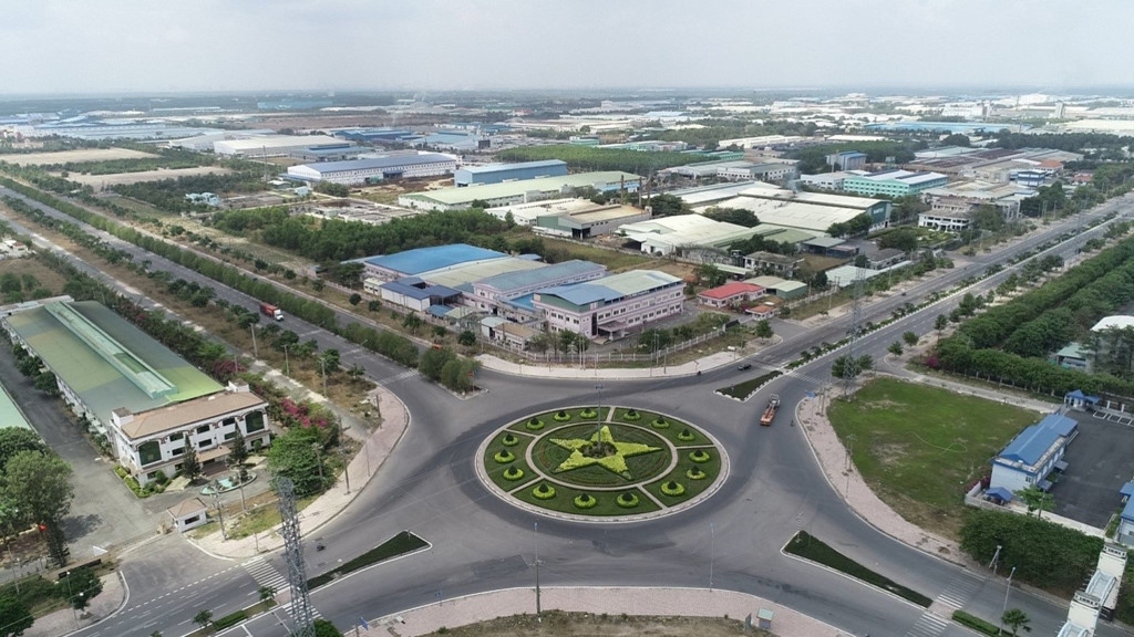 Investors eye land plots in HCMC’s neighboring areas