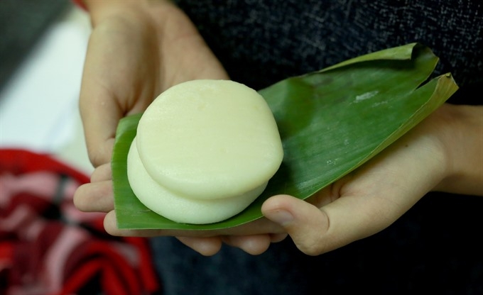 Banh giay cakes, ancient symbols of gratitude