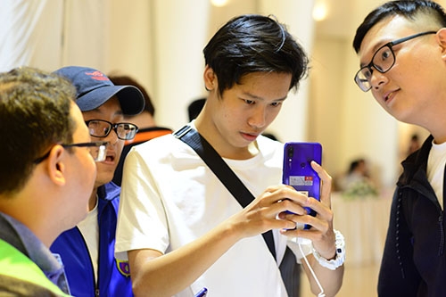 Chinese smartphone players quickly gain ground in Vietnam