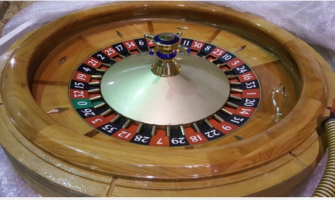 HCM City customs seize 1.2-ton roulette machine en route to Cambodia