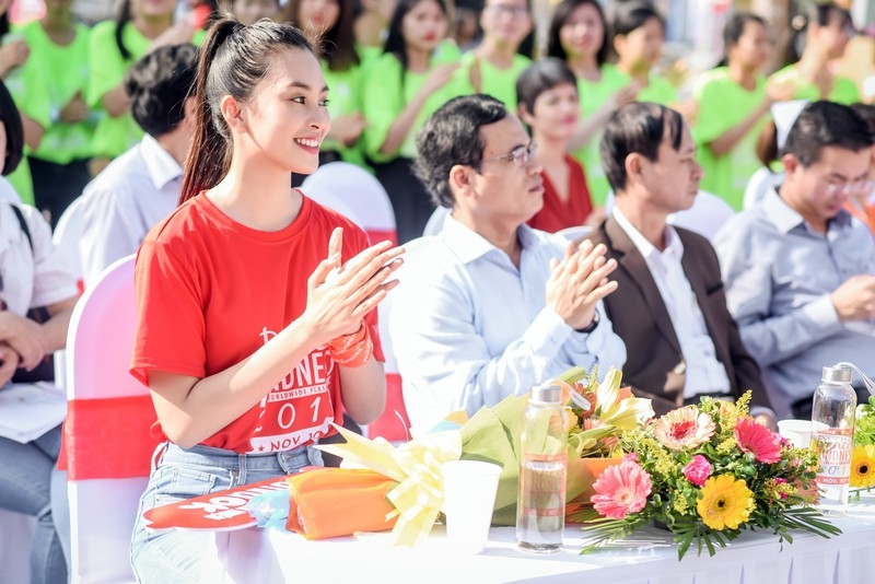 Tieu Vy joins Worldwide Dance for Kindness event in Da Nang