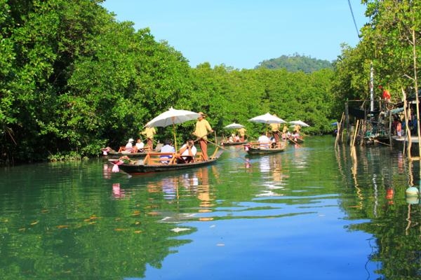 Efforts to develop Ko Chang in Trat as a model for eco-tourism