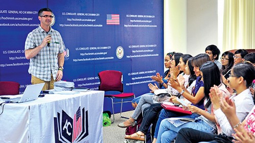 US animal activist on going vegetarian during Vietnam visit