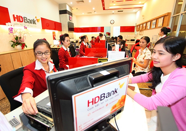 Vietnam's HDBank to absorb PGBank in merger