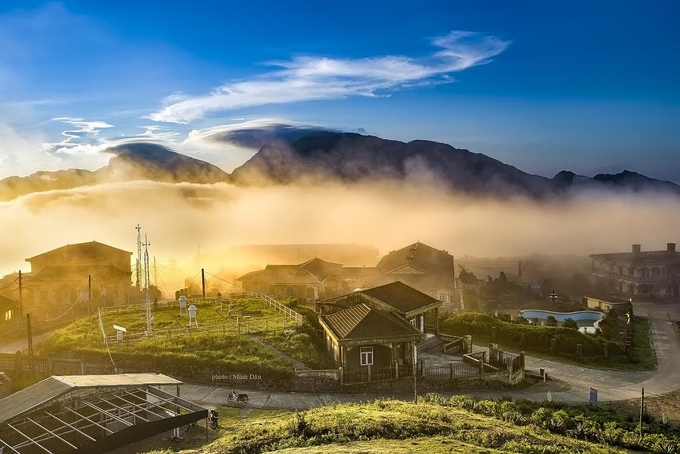 Carpet of clouds over Mau Son Mount