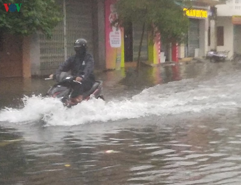 Typhoon Nakri brings torrential rain and flooding to Phu Yen