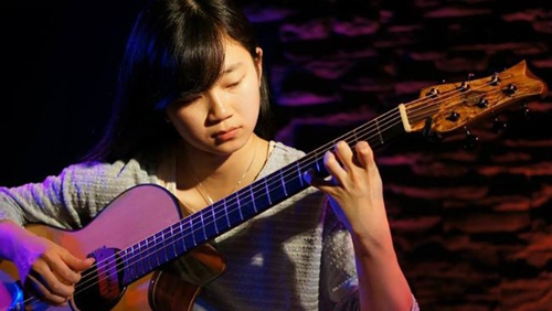 Hanoi to host int’l finger-style guitar festival