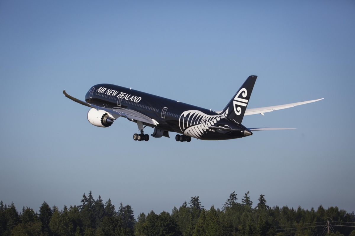 Air New Zealand continues to operate direct flight to Vietnam