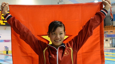 Prime Minister awards merit certificate to swimmer Vien