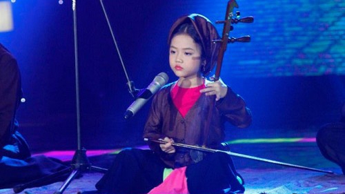 6-yr-old girl recognized as Vietnam’s youngest songstress