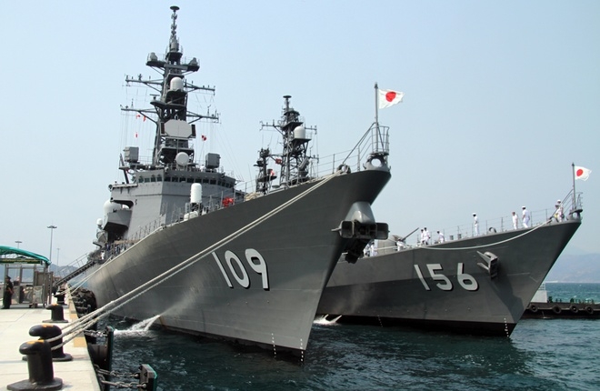 Japanese destroyers dock at Cam Ranh Port