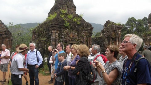 Russian experts to help preserve Cham towers in Vietnam