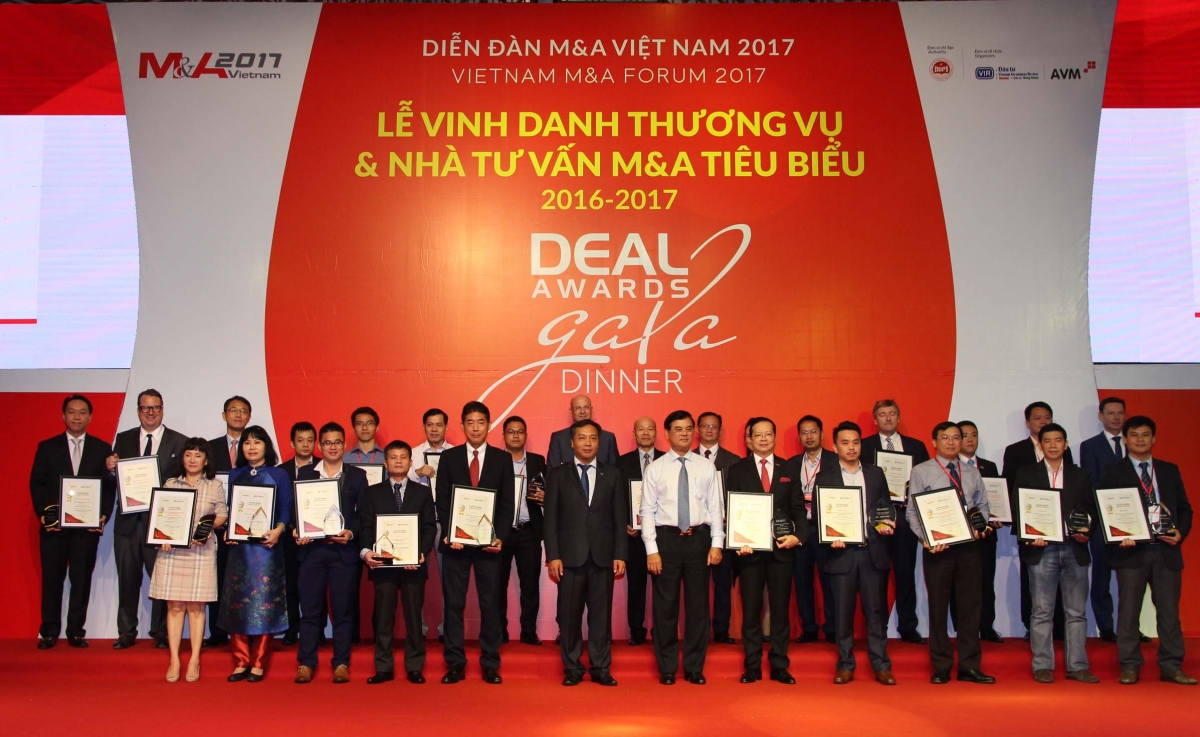 The winners of Vietnam M&A Forum 2017