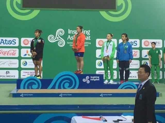 Dung wins Asian weightlifting silver