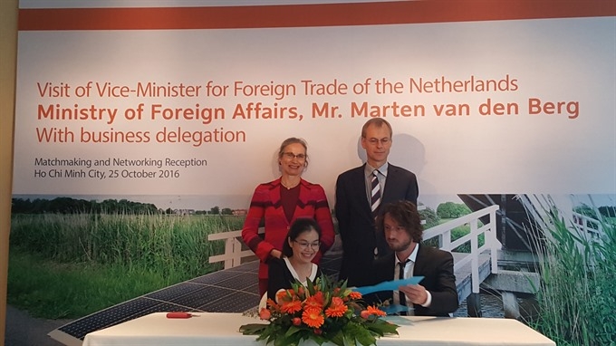 Dutch trade delegation signs raft of VN deals