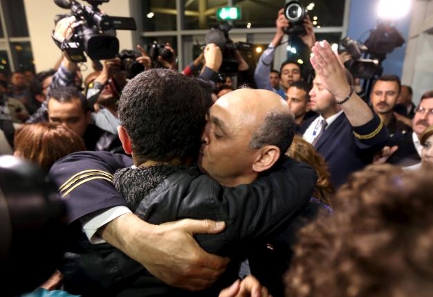 EgyptAir hijack ends with passengers freed