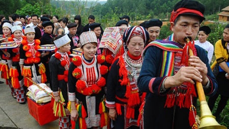 Ethnic groups gather to celebrate