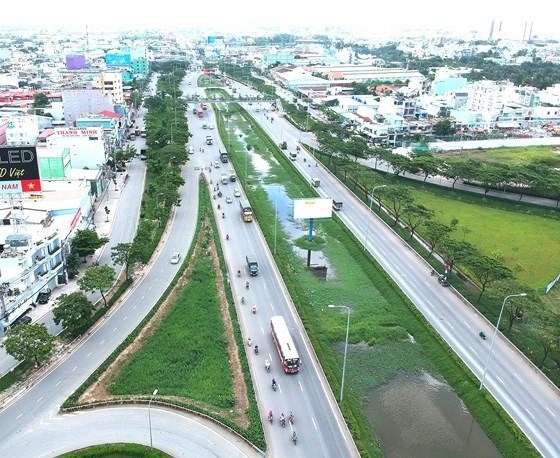 Experts call for high-speed railway to ease Mekong Delta congestion