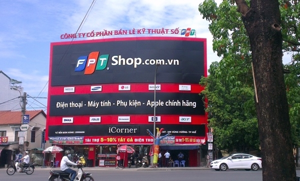 Will FPT Shop fall into Thai or Japanese hands?