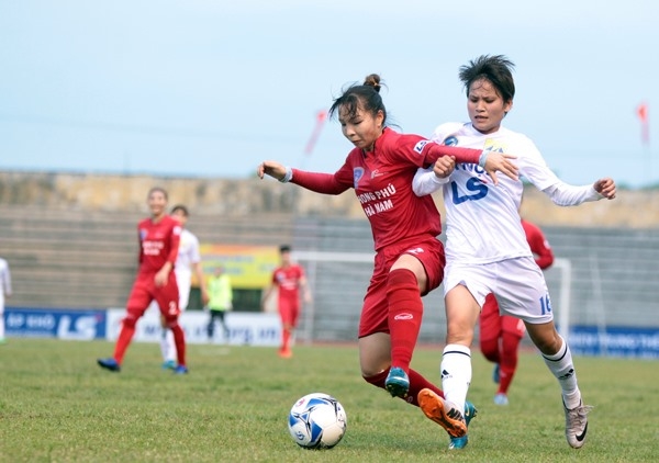 Hanoi lose to Phong Phu Ha Nam at national football champs