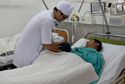 Food poisoning deaths double in Vietnam