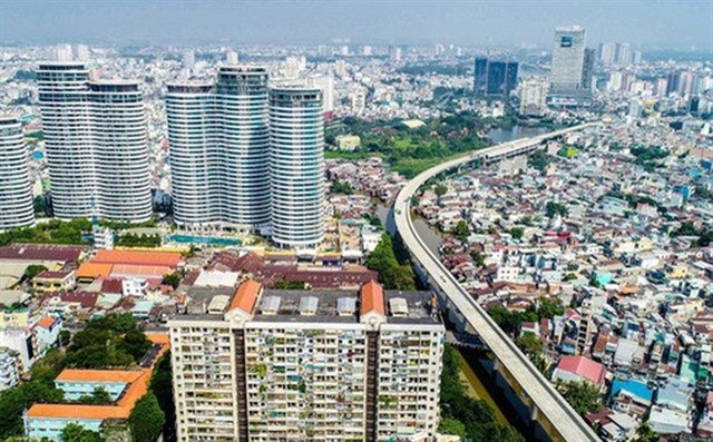 HCM City sees supply of houses, villas slump