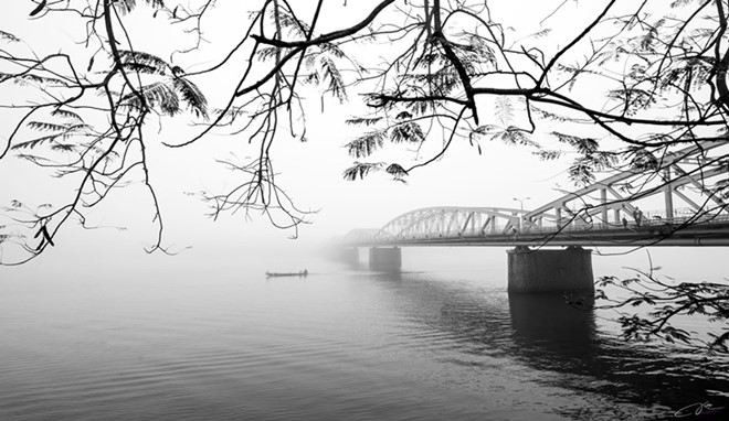 Hue charming and romantic in fog