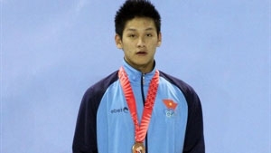 Swimmer Phuoc to carry national flag at SEA Games